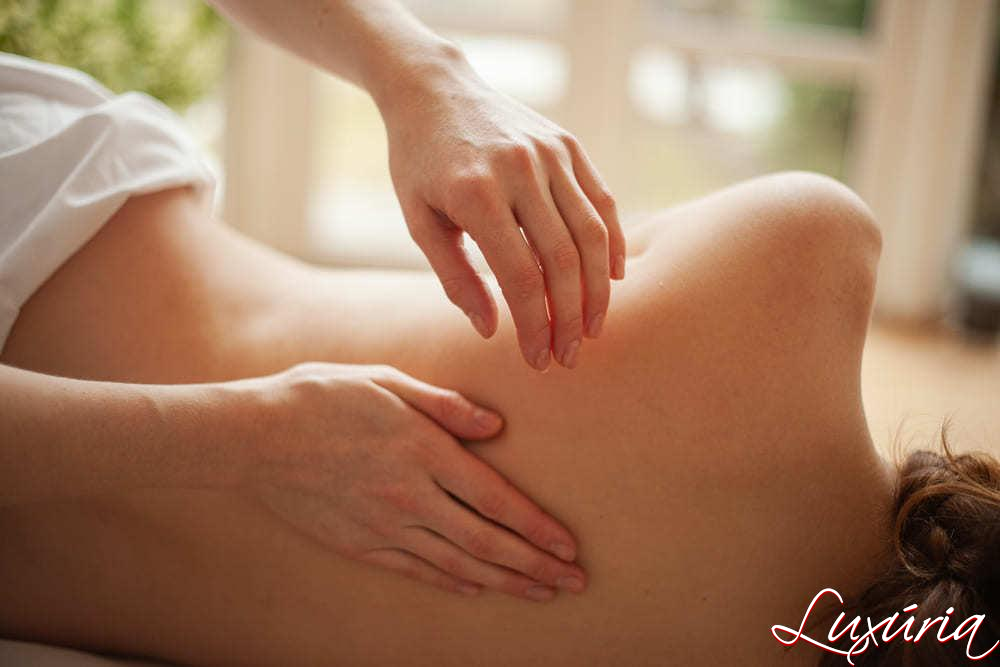 Qual o passo a passo para fazer a Yoni massagem?